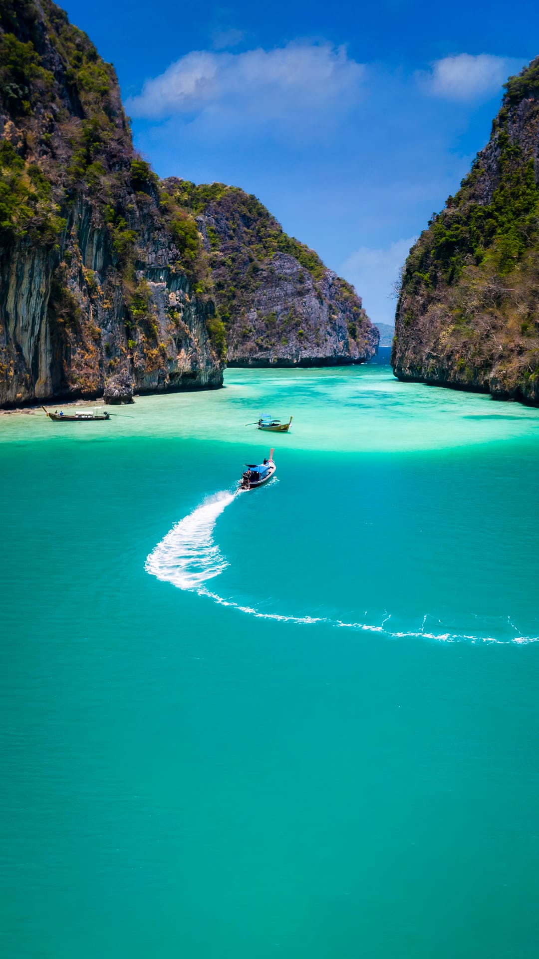 Arrive in Phuket. Transfer to Krabi.